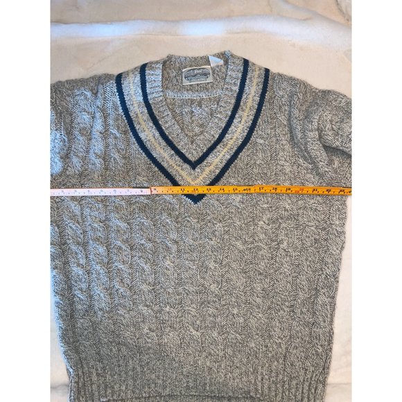 Vintage Britches Great Outdoors Wool Cricket Sweater (Size M, Made in Hong Kong) - Picture 6 of 9